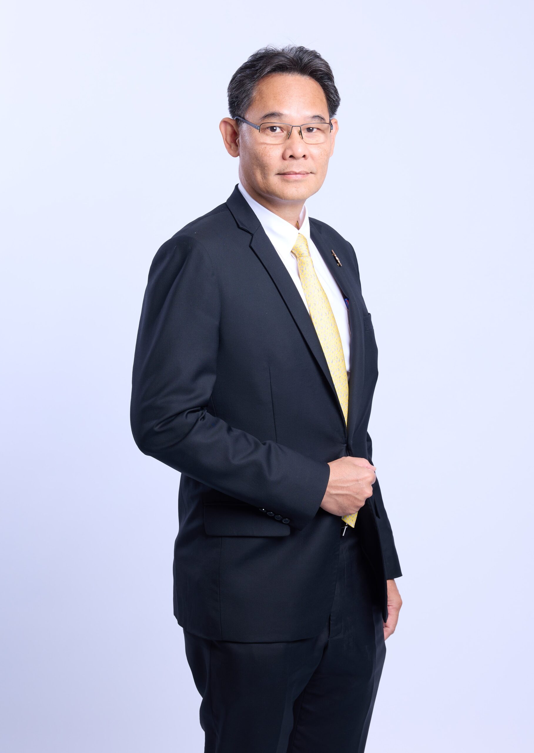 คุณดนุชา พิชยนันท์